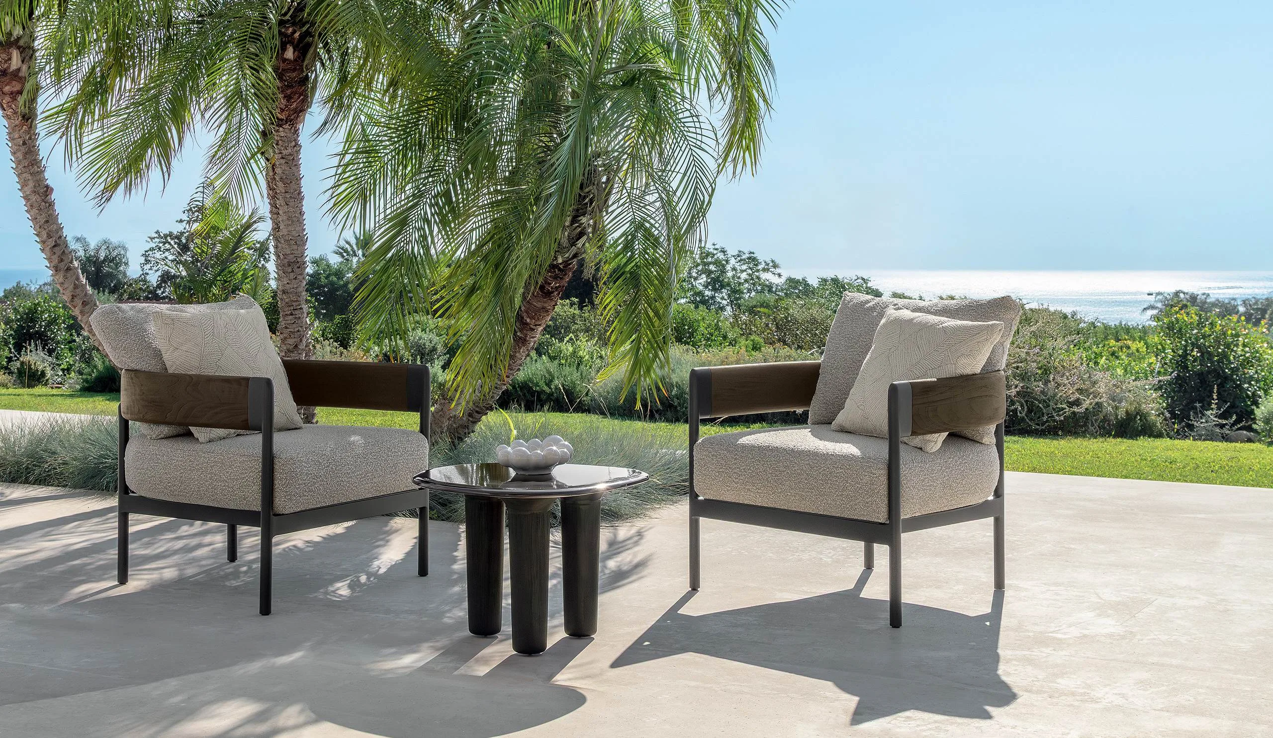 Talenti Flow, coffee table