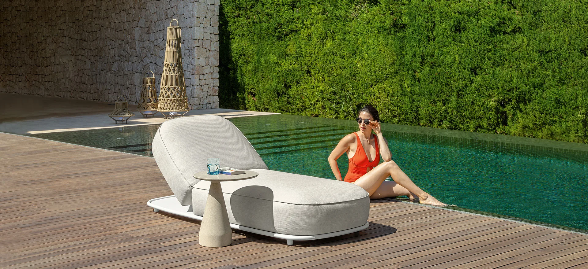 Talenti Plaza, catalog photograph